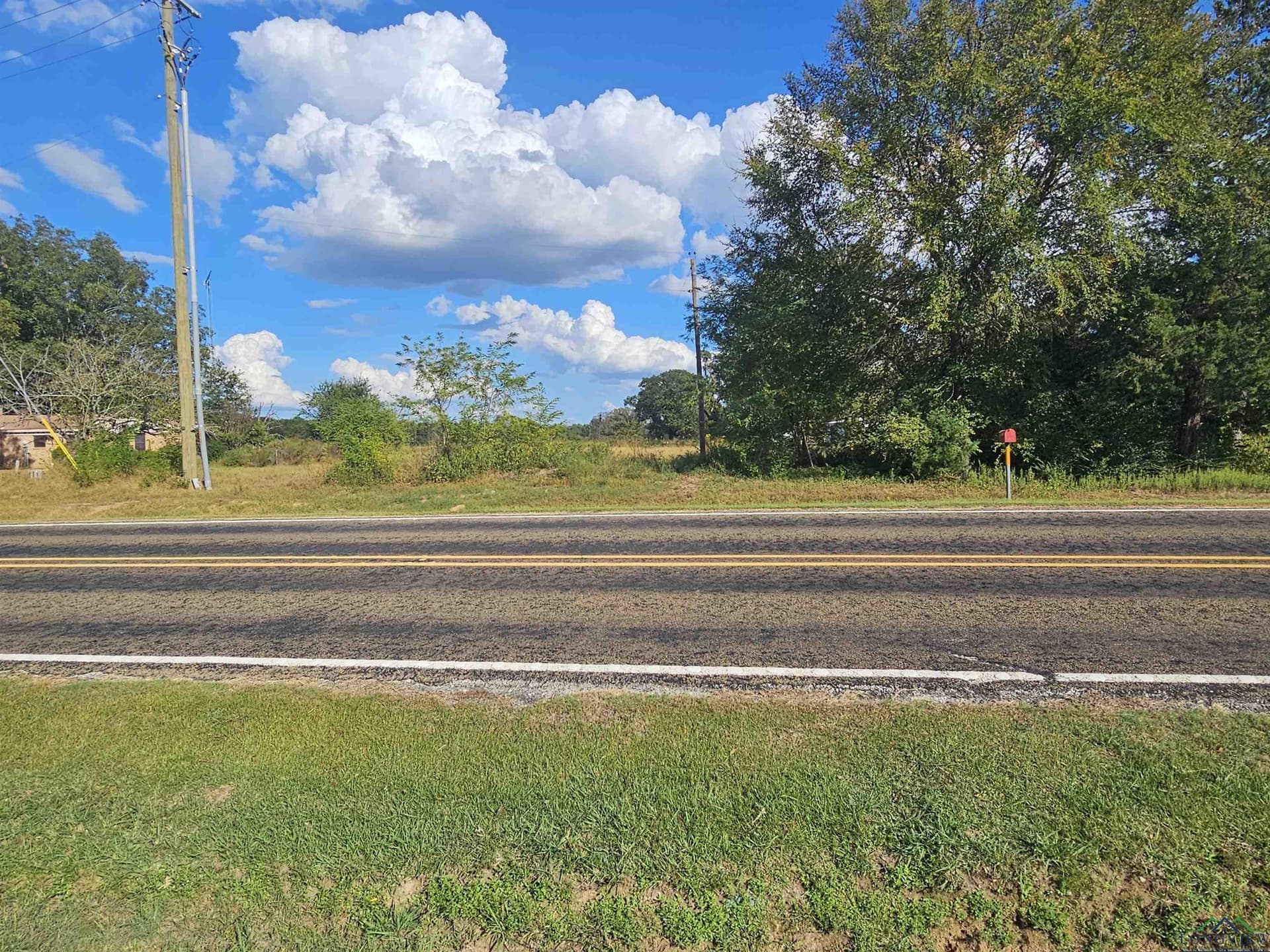 0.95 acres in Henderson County - photo 18