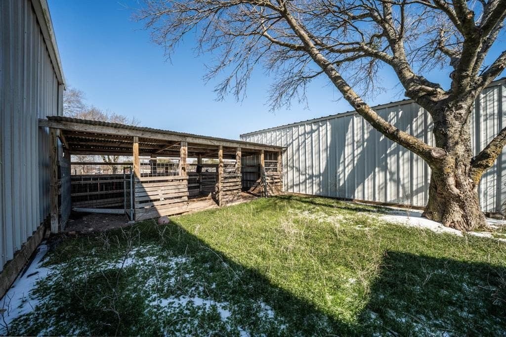 36.43 acres in Ellis County - photo 37