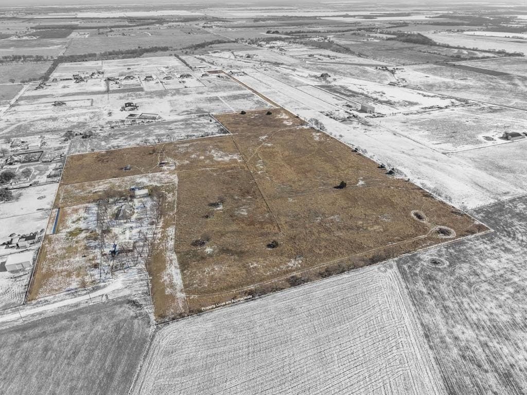 36.43 acres in Ellis County - photo 4