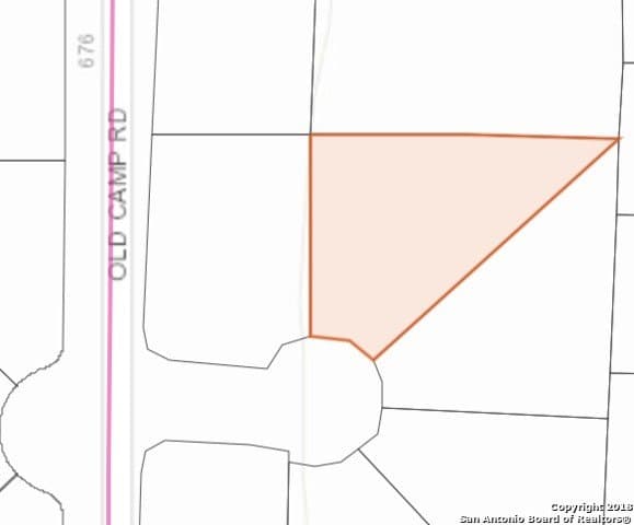 0.58 acres in Bandera County - photo 4