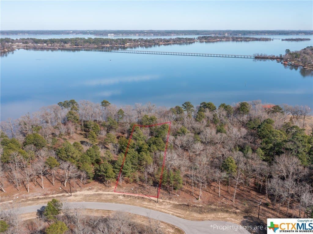 1.03 acres in Henderson County - photo 3