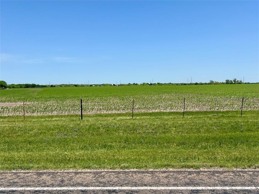 10.1 acres in Ellis County - photo 5