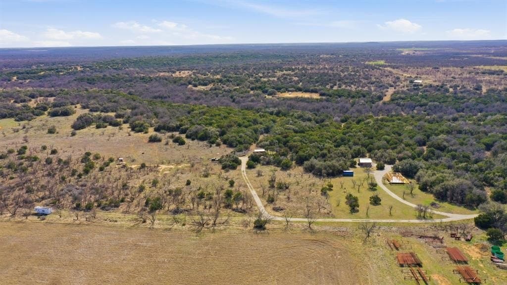 10 acres in Stephens County - photo 2