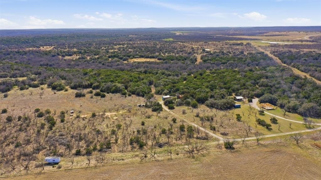 10 acres in Stephens County - photo 4