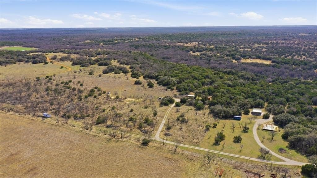 10 acres in Stephens County - photo 3