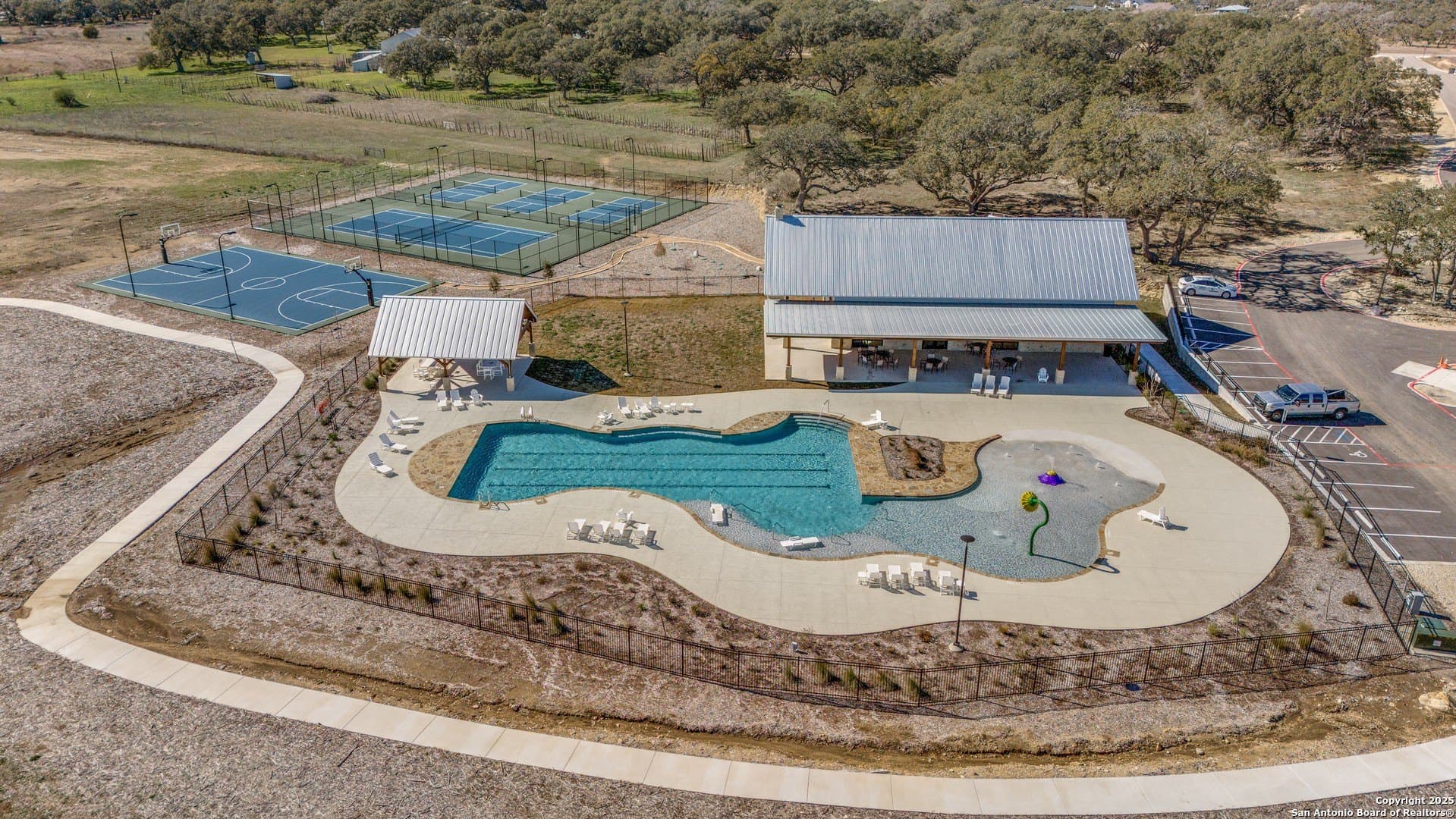 1.01 acres in Comal County - photo 3