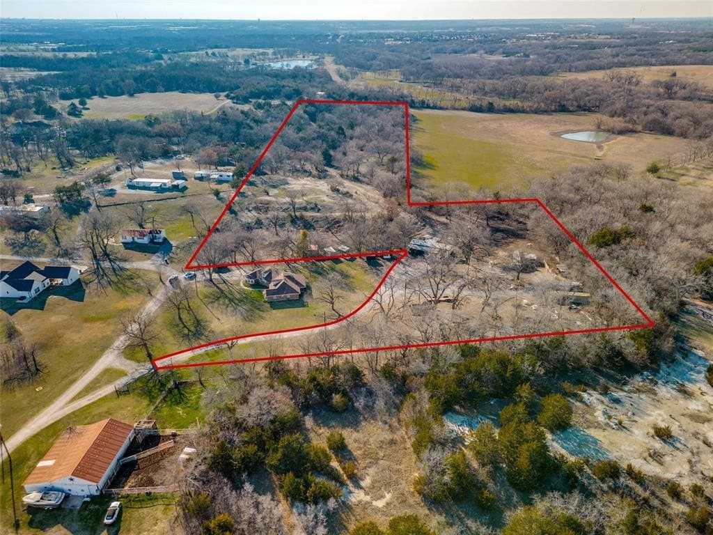 2111 Private Road 5499