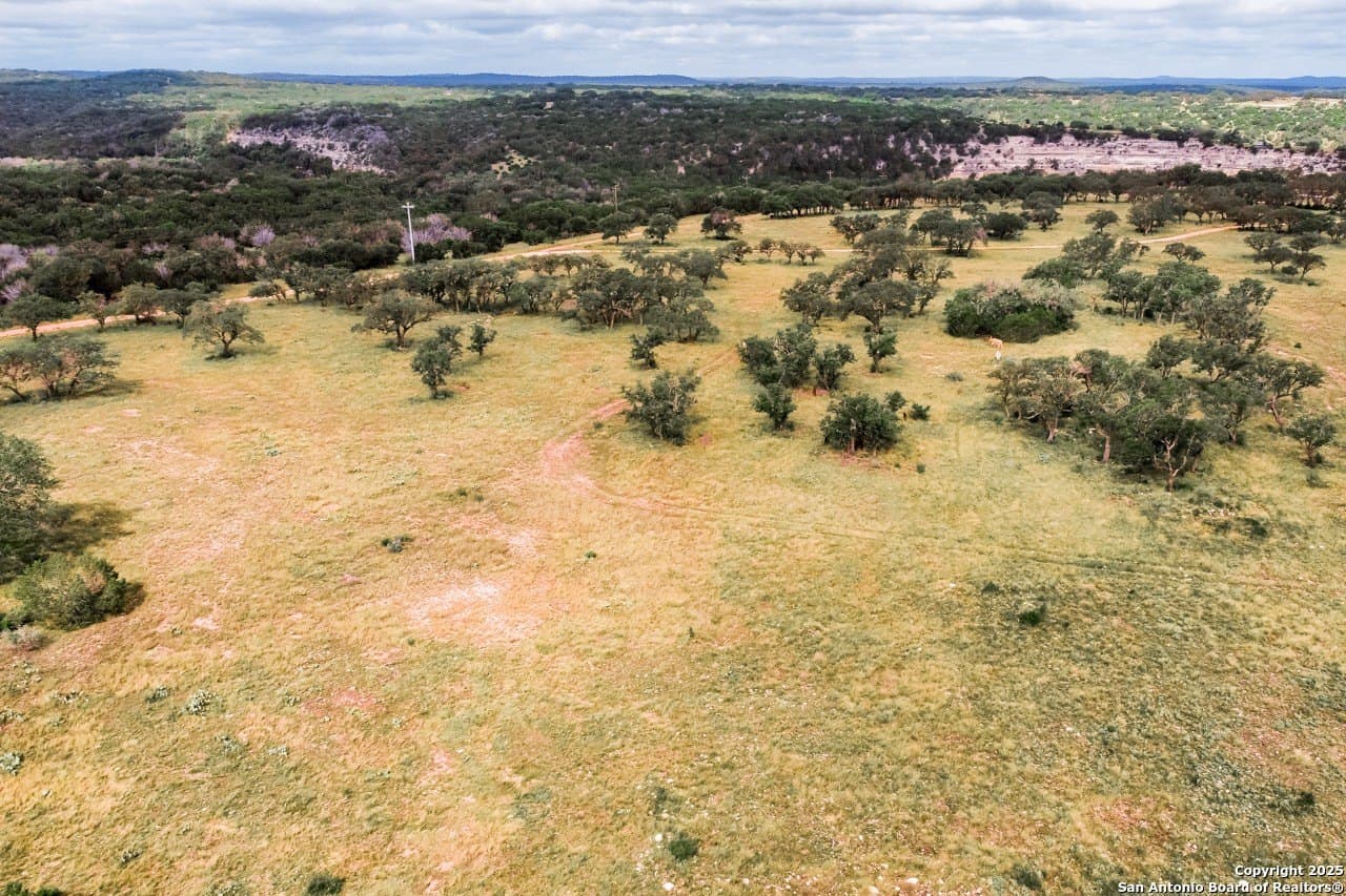 10 acres in Kimble County - photo 2