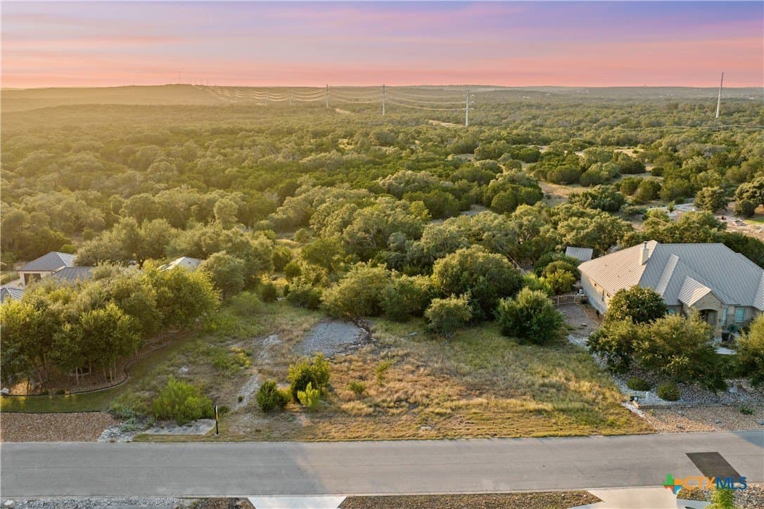 1.2 acres in Comal County - photo 4