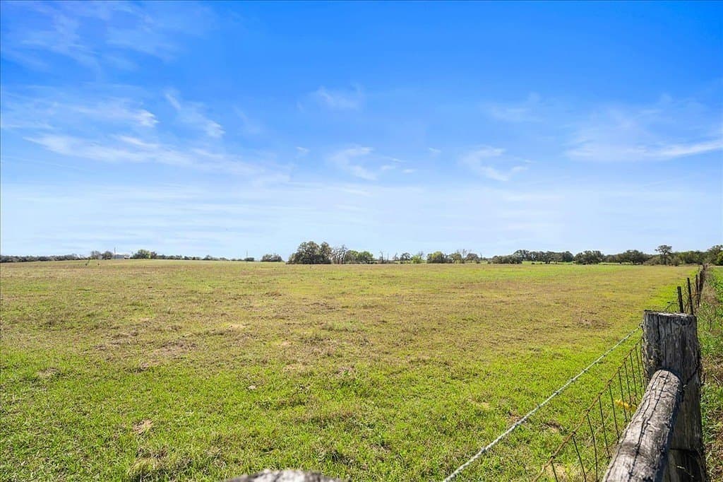 6 acres in Colorado County - photo 19