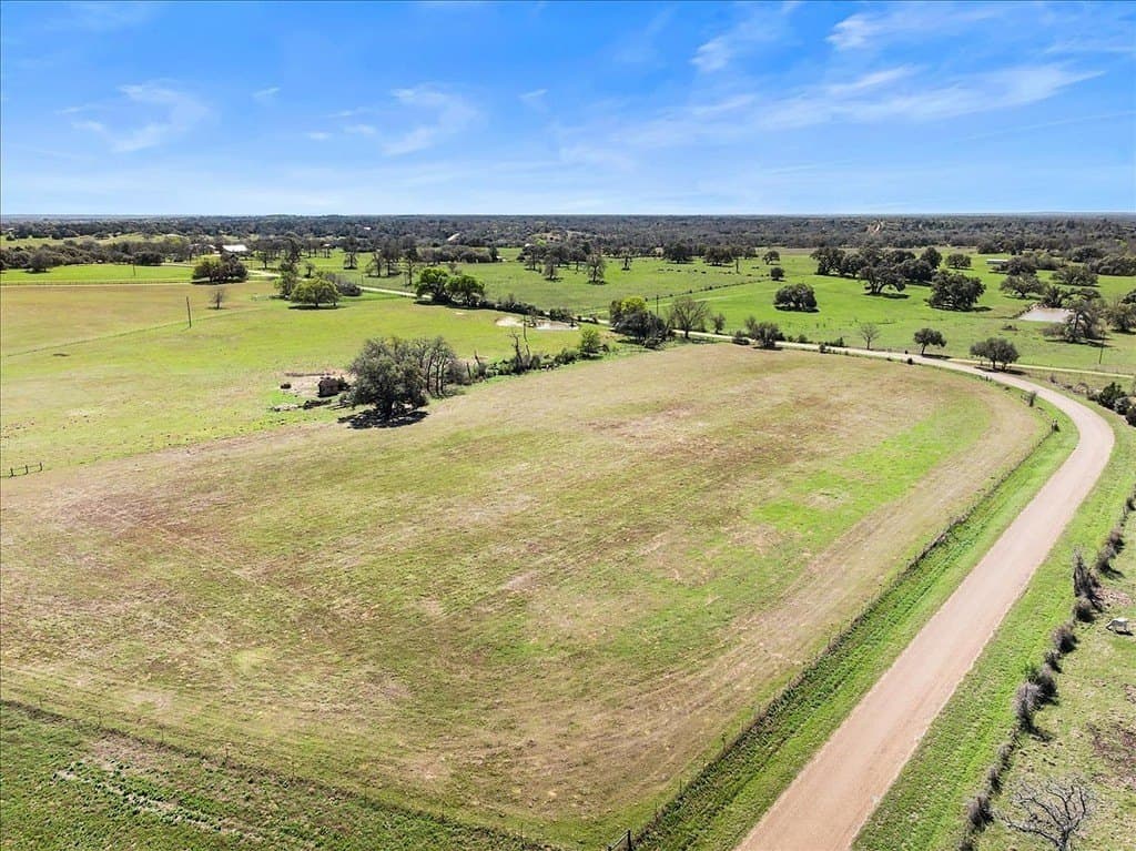 6 acres in Colorado County - photo 4