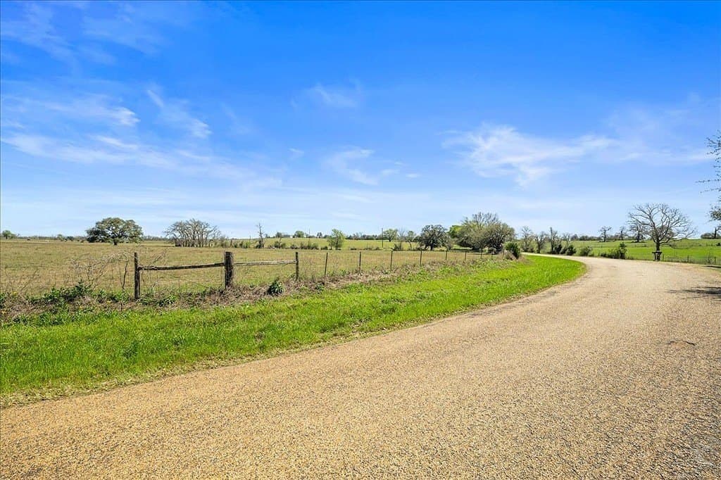 6 acres in Colorado County - photo 17