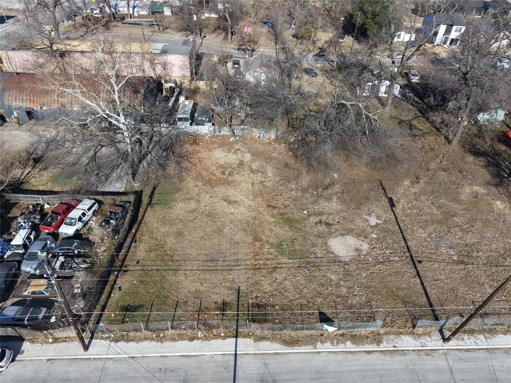 0.16 acres in Dallas County - photo 4