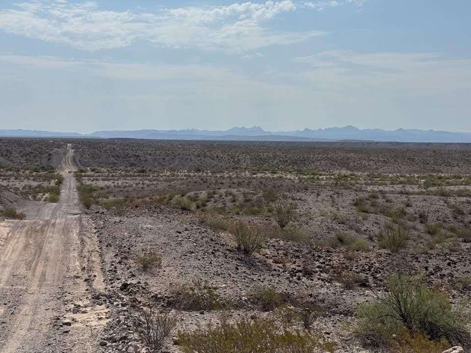 537 acres in Presidio County - photo 4