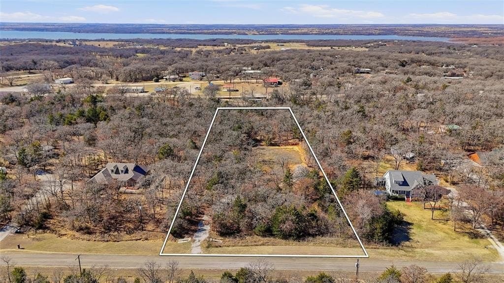 2.01 acres in Cooke County - photo 5