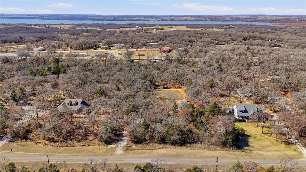 2.01 acres in Cooke County - photo 8