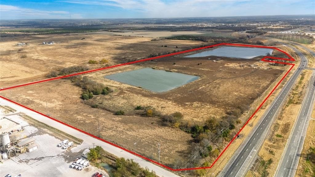 53.92 acres in Hunt County - photo 5