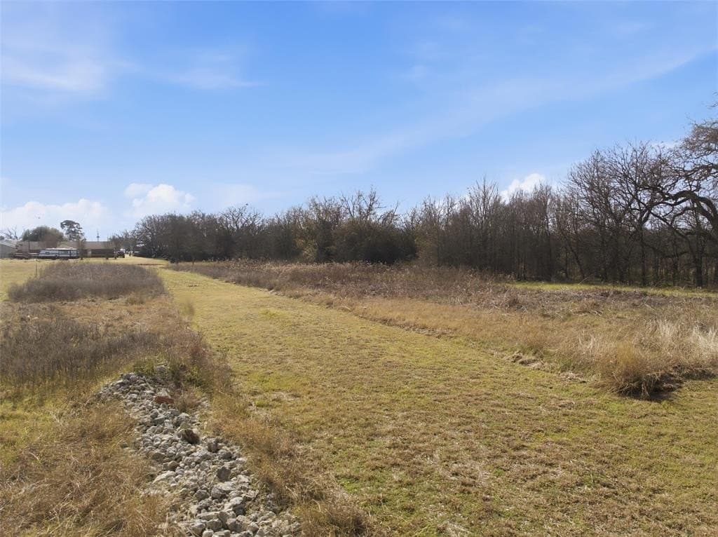1.45 acres in Falls County - photo 2