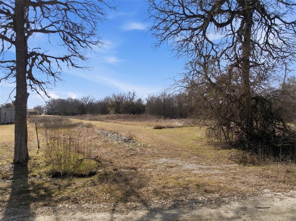 1.45 acres in Falls County - photo 3