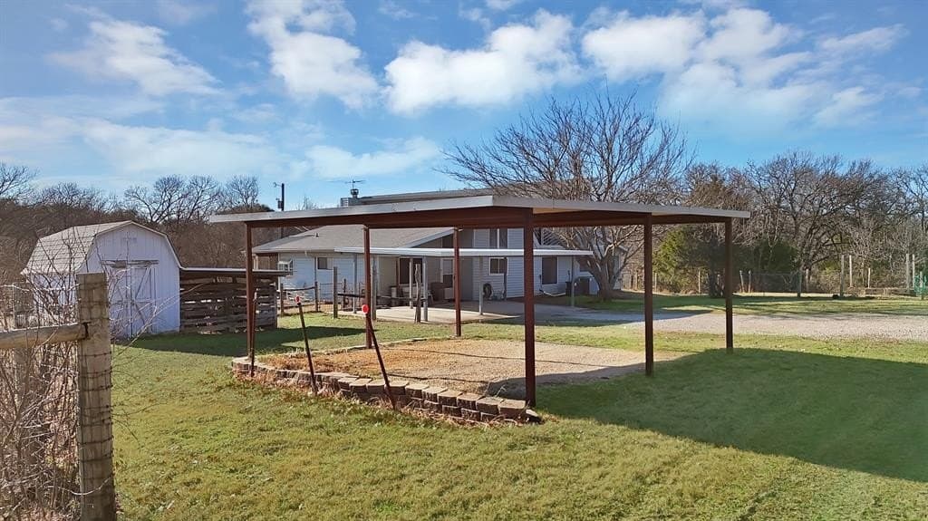 7.6 acres in Tarrant County - photo 10
