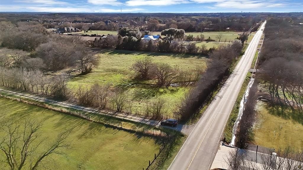 7.6 acres in Tarrant County - photo 5