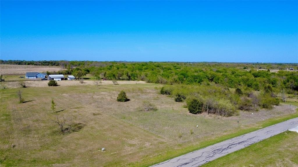 1 acres in Navarro County - photo 14