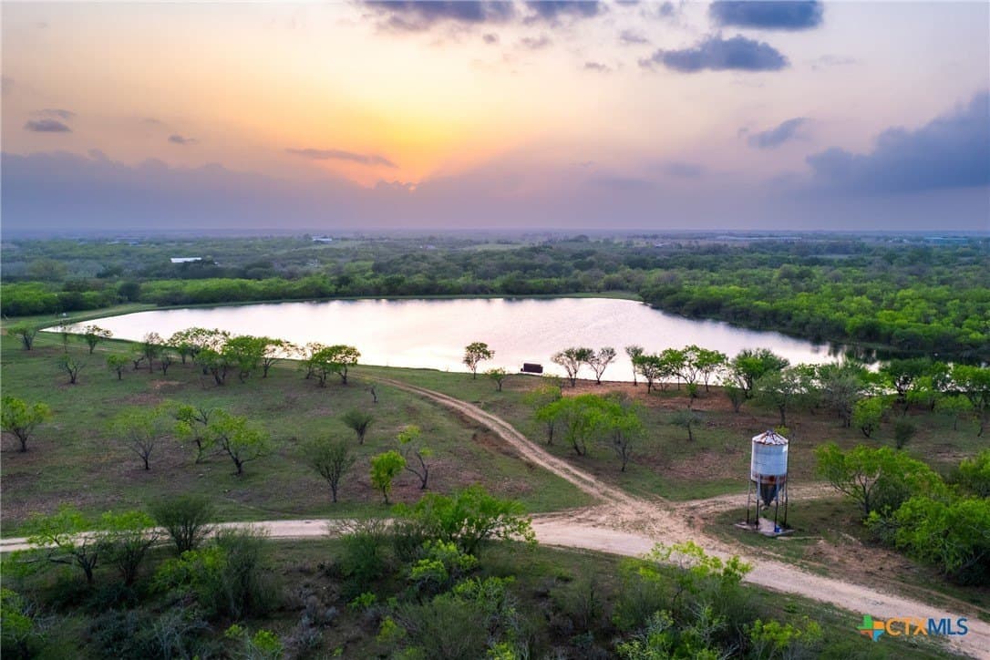 186.5 acres in Guadalupe County - photo 4