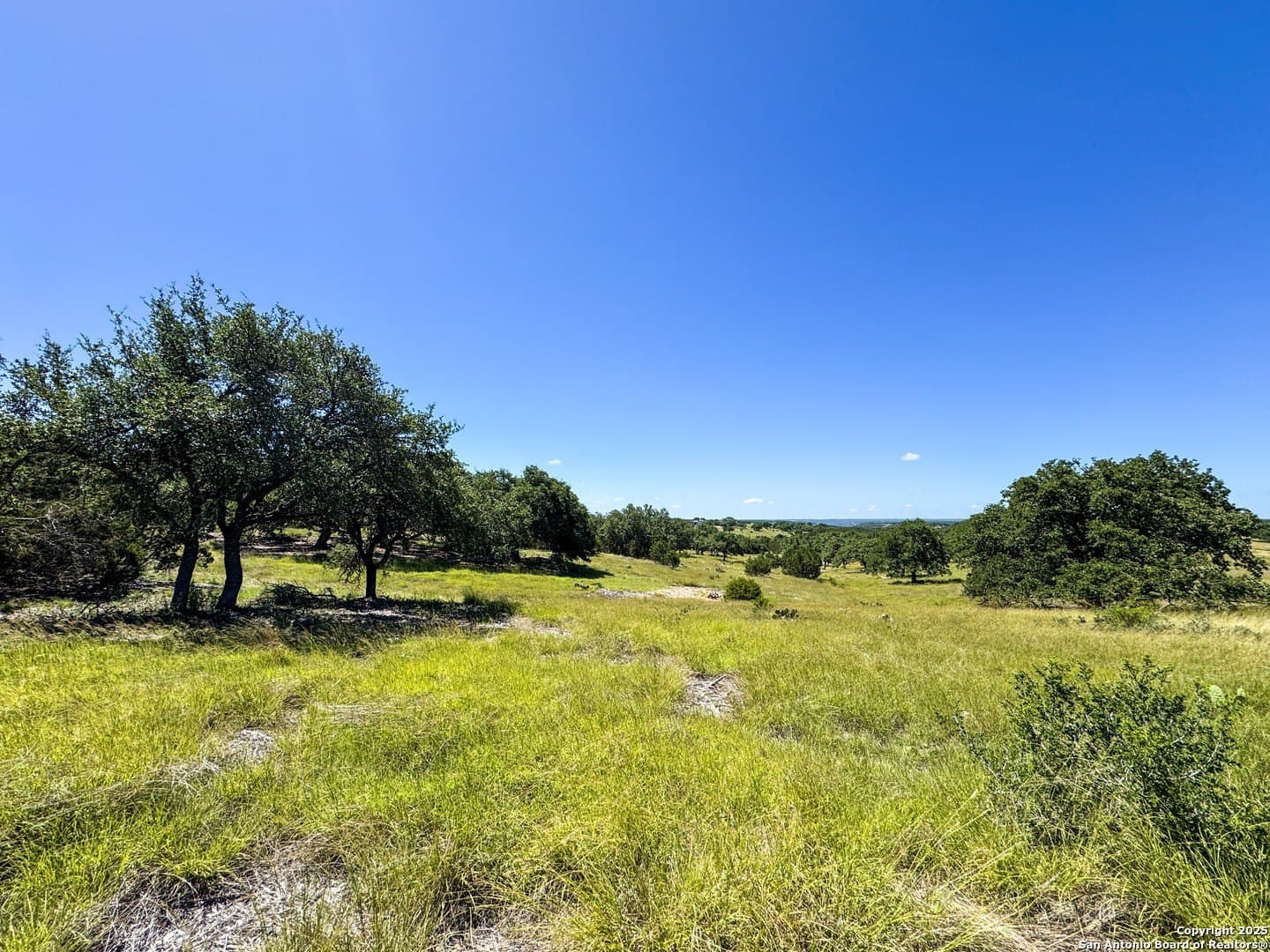 4.01 acres in Gillespie County - photo 4