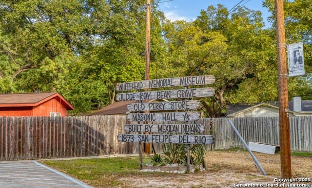 112.7 acres in Val Verde County - photo 27