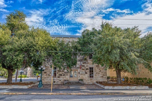 112.7 acres in Val Verde County - photo 18