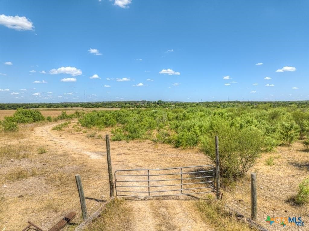 20.03 acres in Comal County - photo 18
