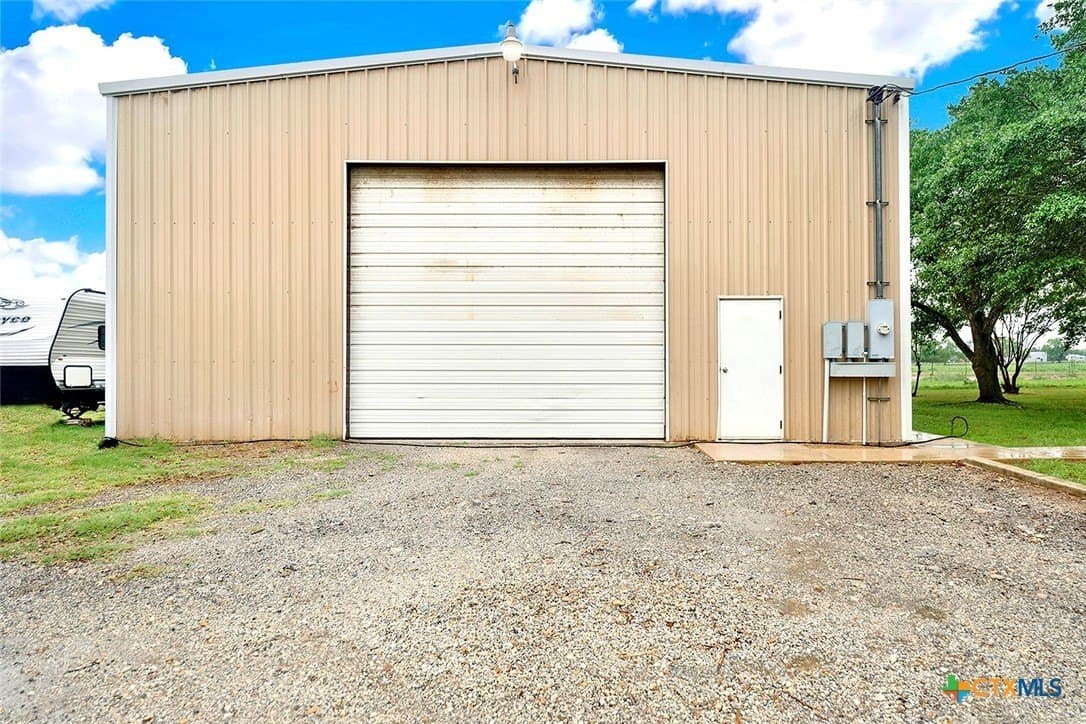 11 acres in Bexar County - photo 23
