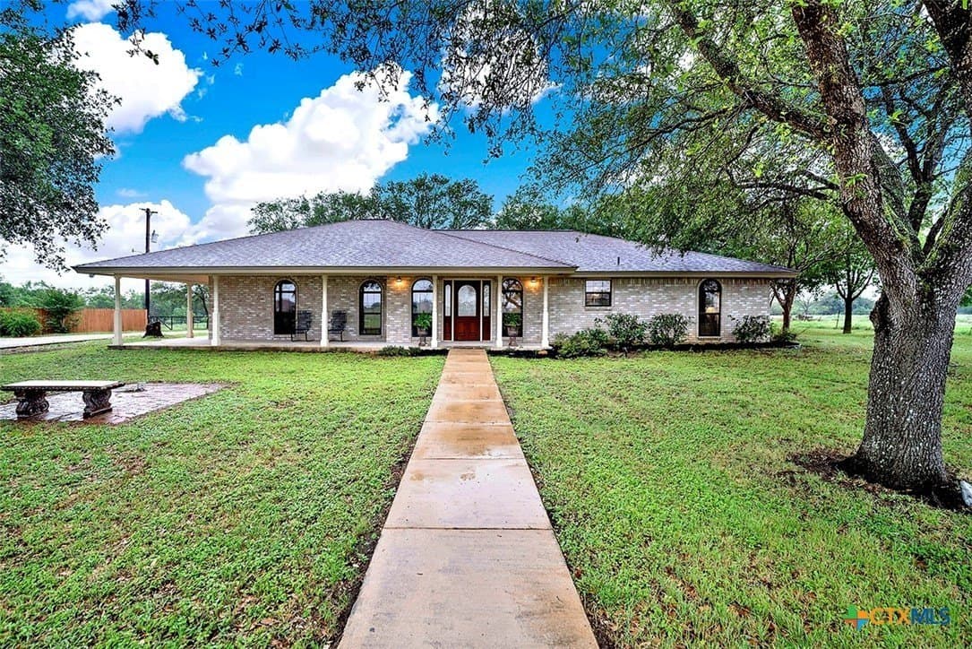 11 acres in Bexar County - photo 3