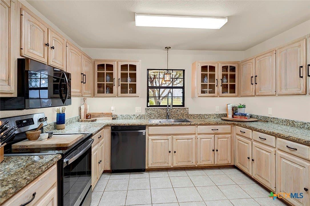 11 acres in Bexar County - photo 10