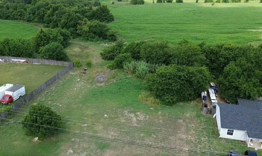 0.21 acres in Ellis County - photo 10