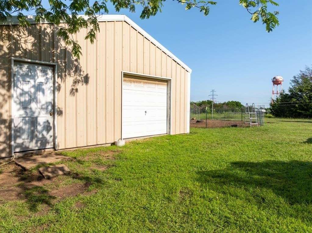 10 acres in McLennan County - photo 30