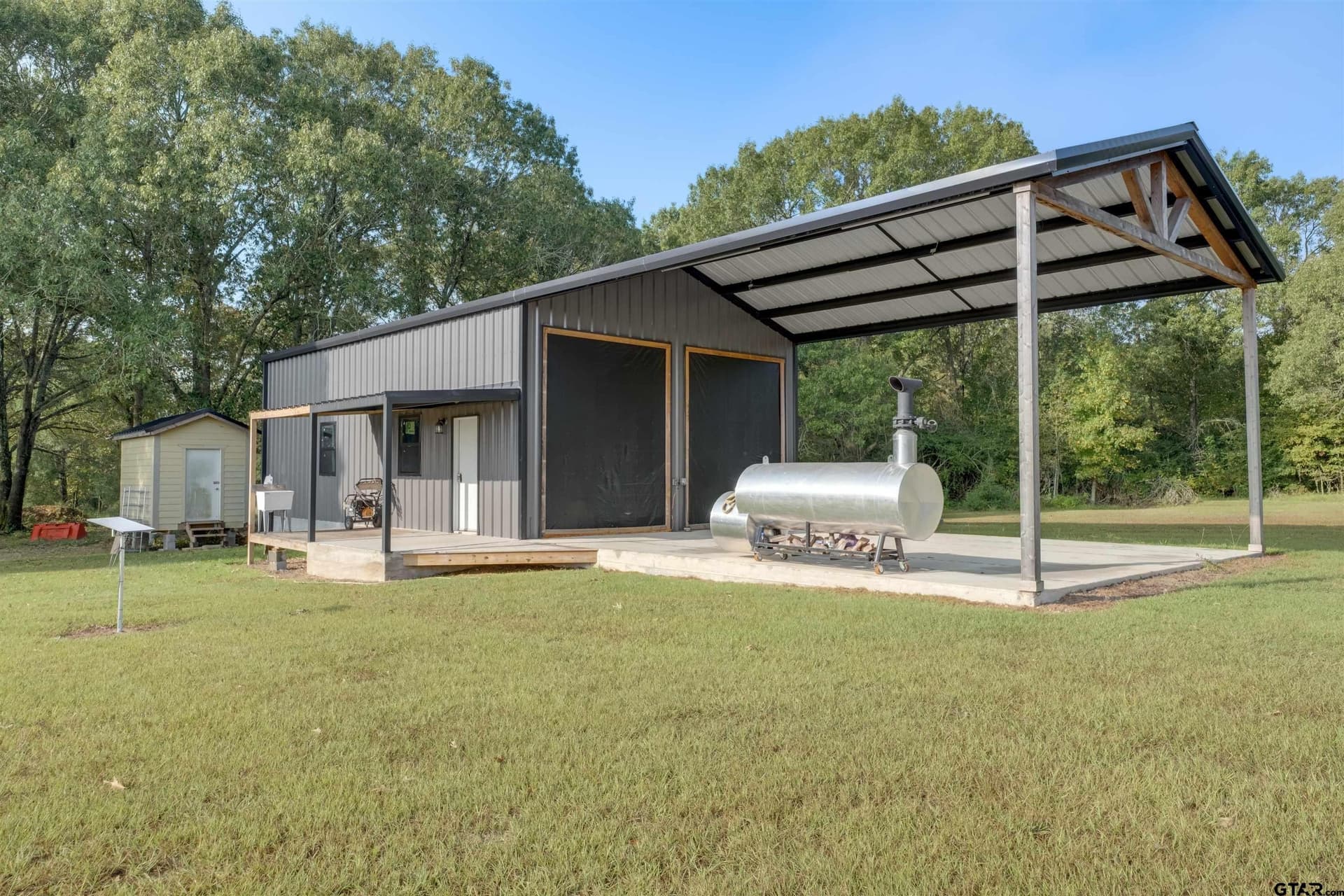 760 Private Road 2422