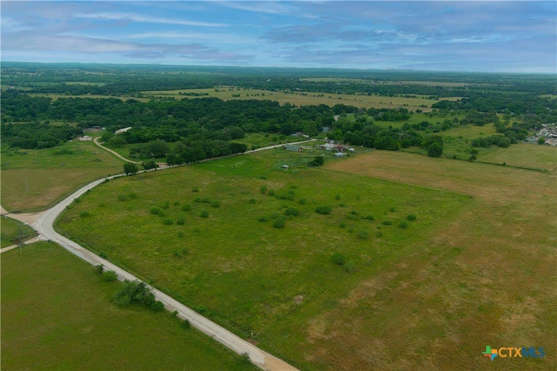 10 acres in Caldwell County - photo 2
