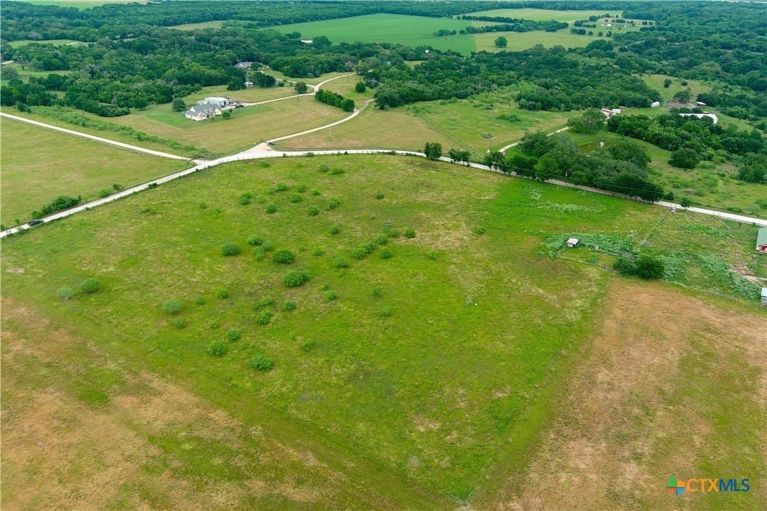 10 acres in Caldwell County - photo 4