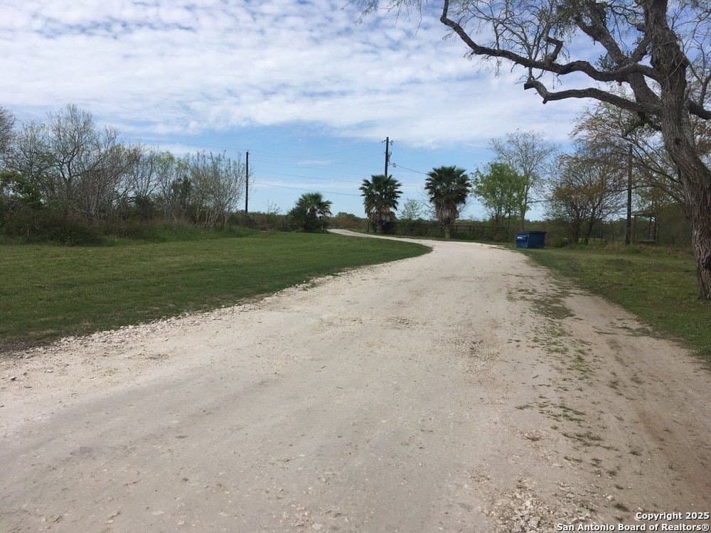 8 acres in Karnes County - photo 12