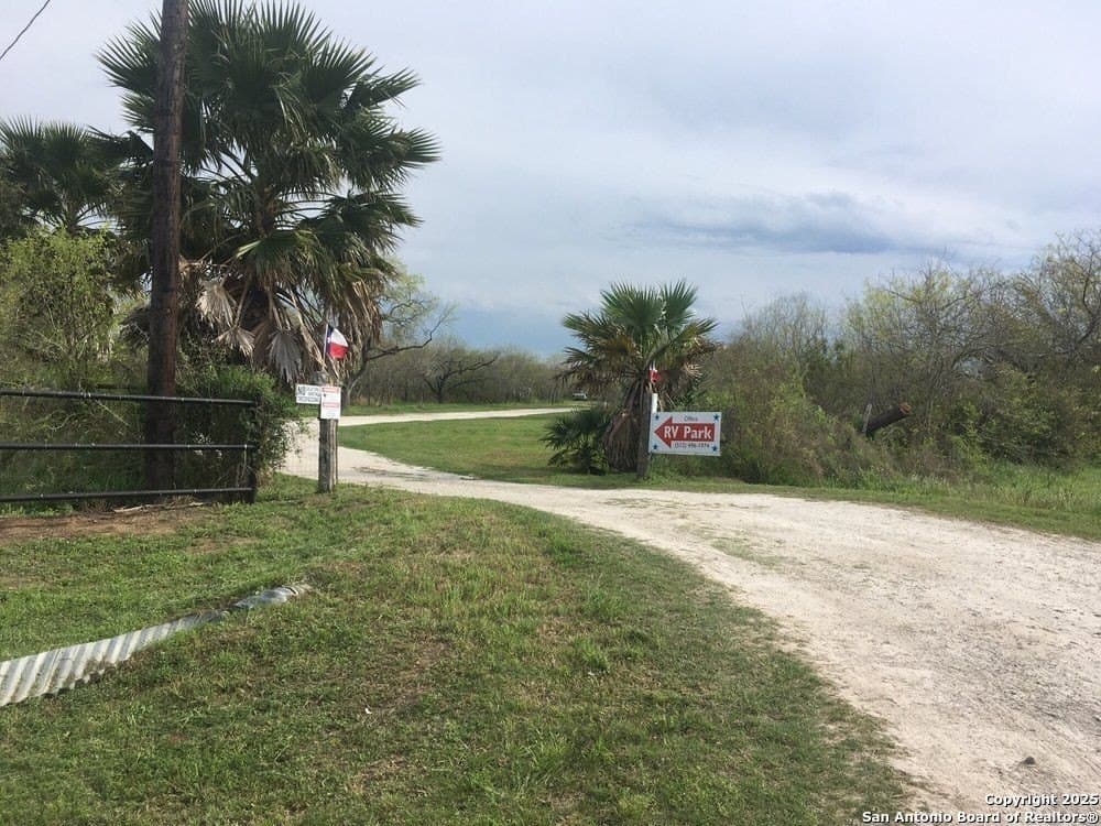 8 acres in Karnes County - photo 7