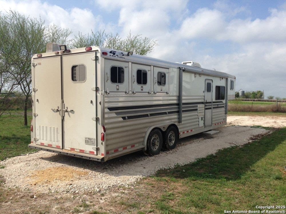 8 acres in Karnes County - photo 16
