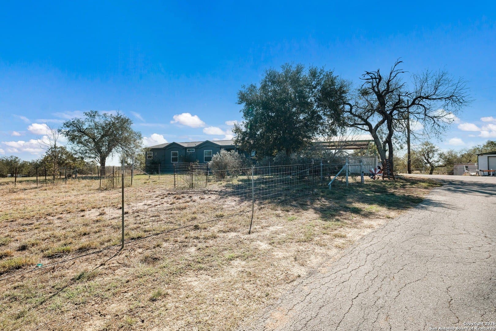 21.16 acres in Guadalupe County - photo 4