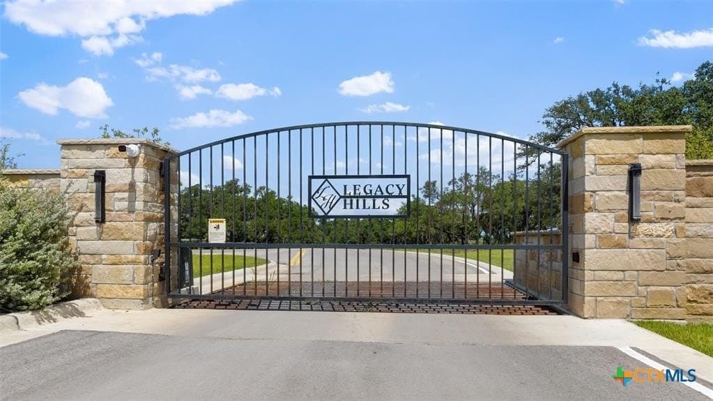 5 acres in Blanco County - photo 32