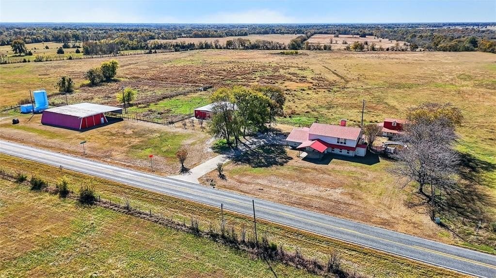 268.16 acres in Red River County - photo 3