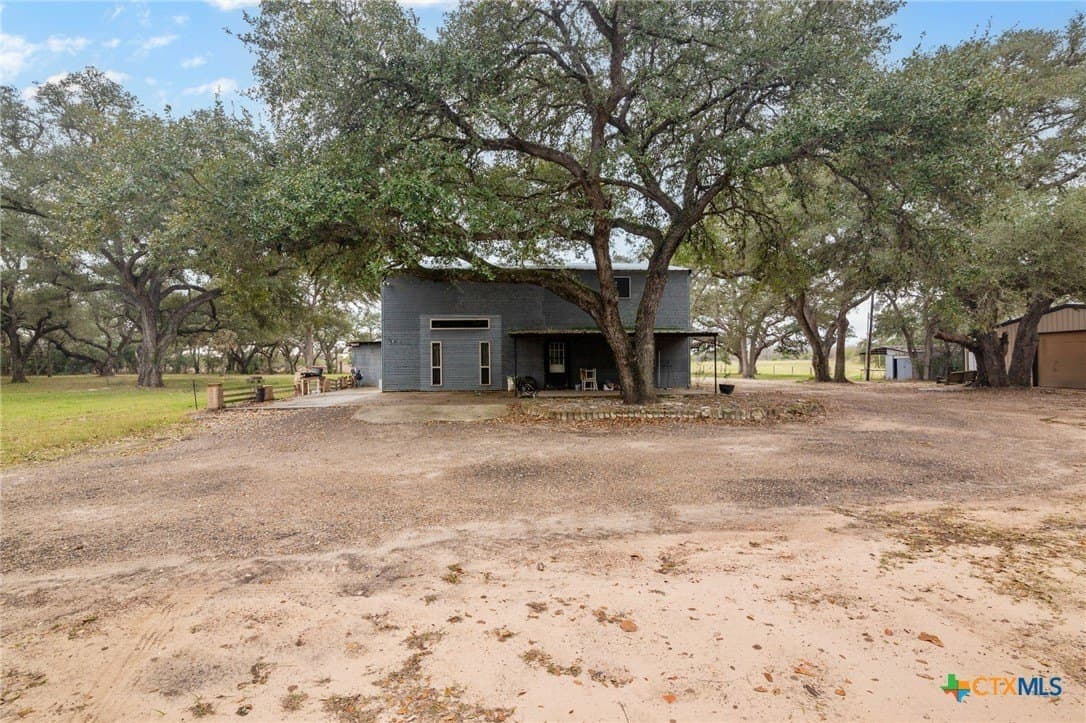 13.73 acres in Victoria County - photo 5