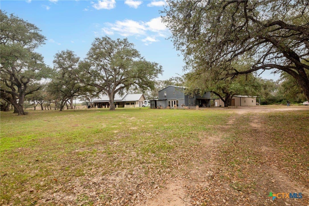 13.73 acres in Victoria County - photo 10