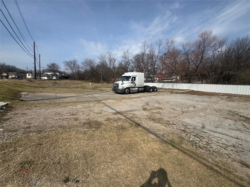 0.18 acres in Dallas County - photo 3