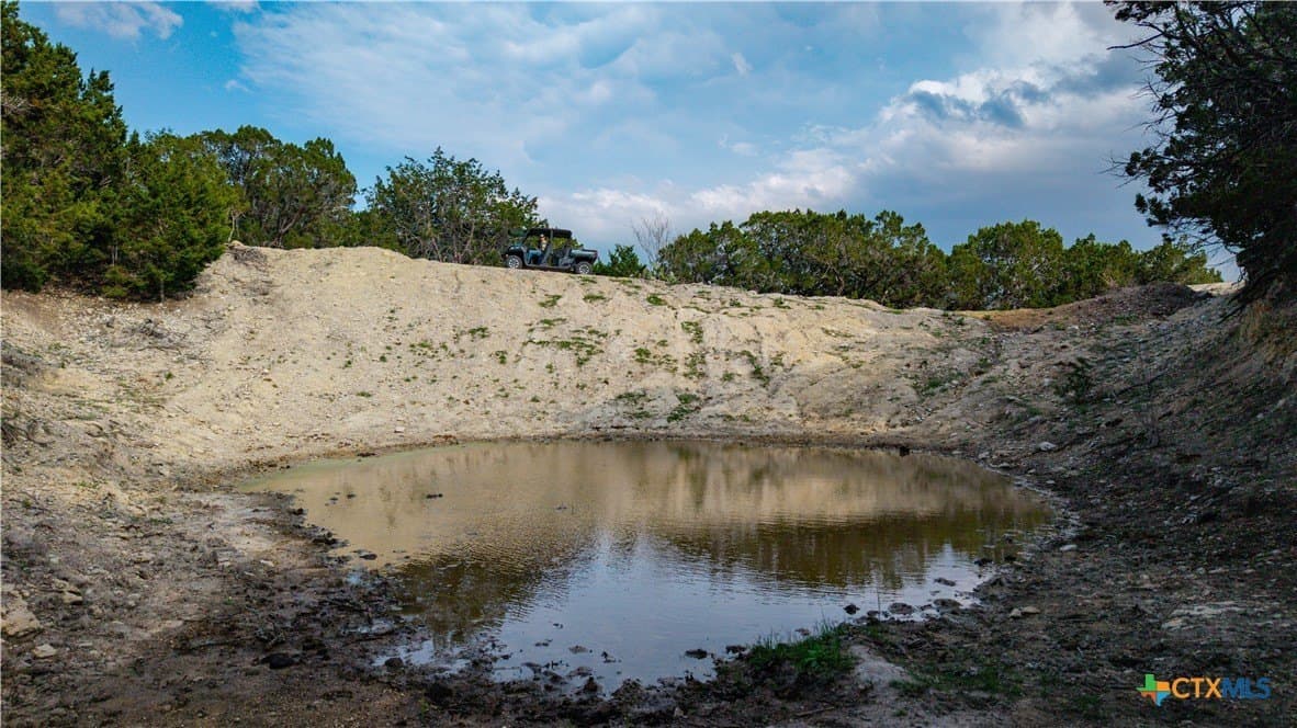 291.56 acres in Bandera County - photo 4