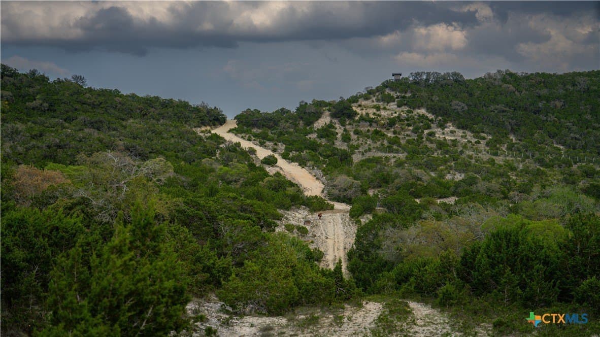 291.56 acres in Bandera County - photo 39
